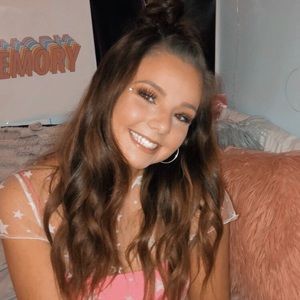 Meet your Posher, Casey